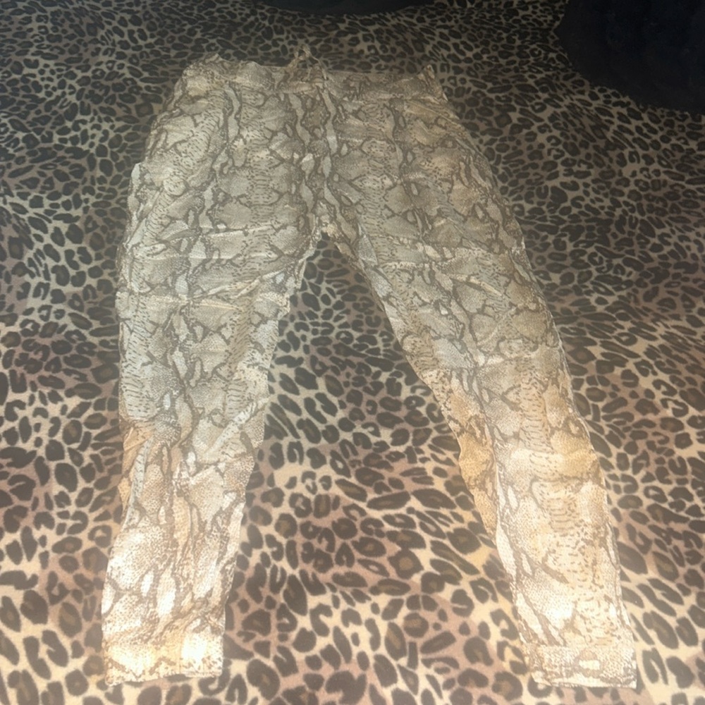 Snakeskin jogger